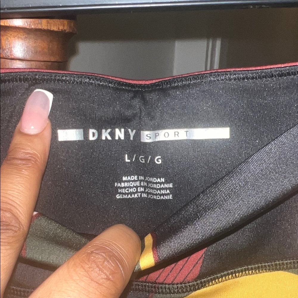 DKNY Black Leggings with Bold Floral Design - Picture 3 of 3